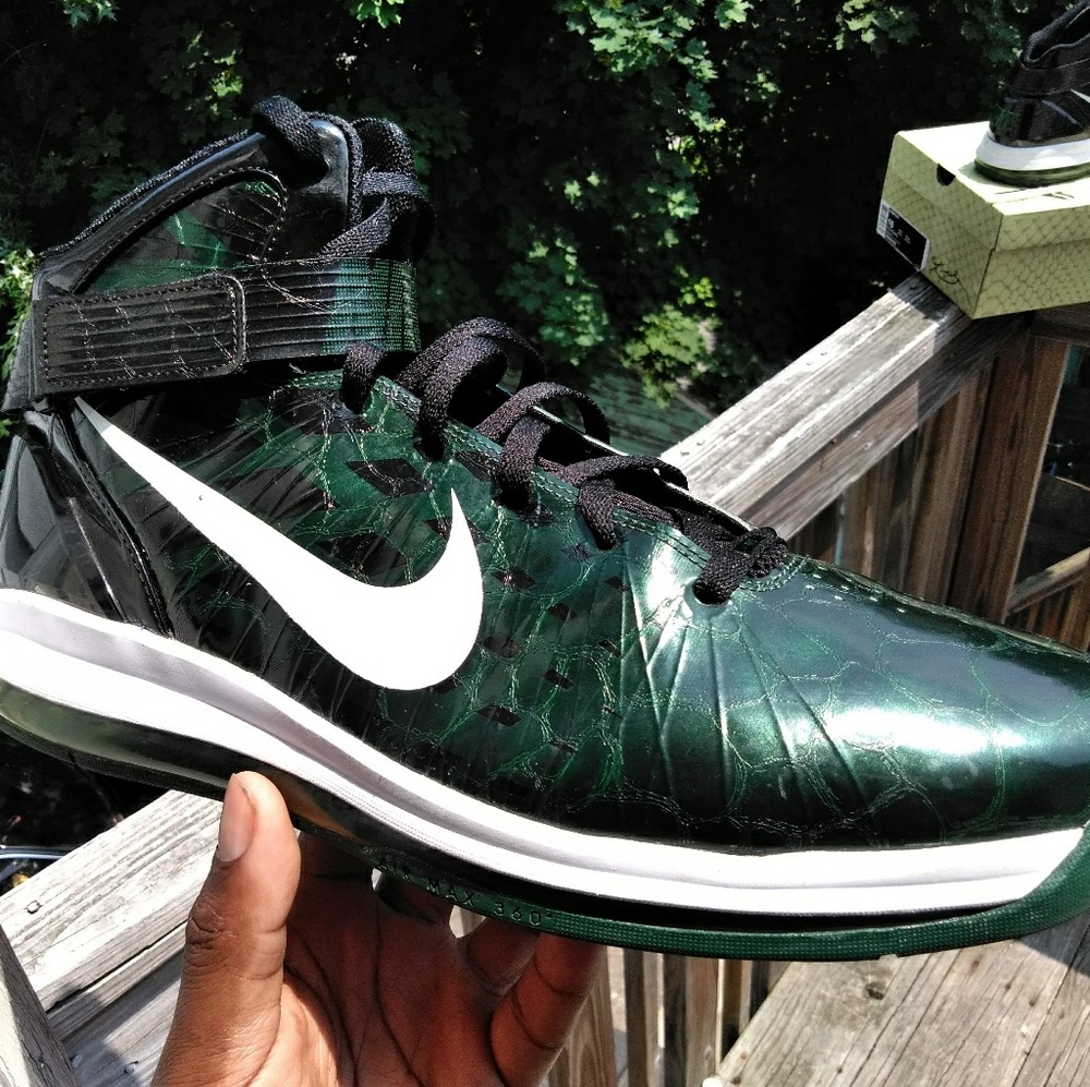 Nike Air Max Hyperdunk 2010